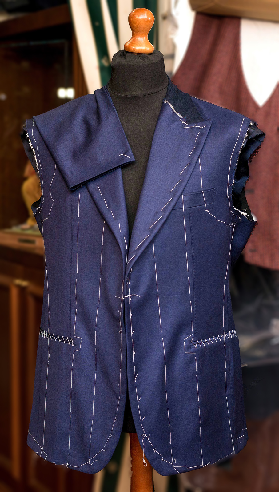 Custom_Made_Suit_Tailoring